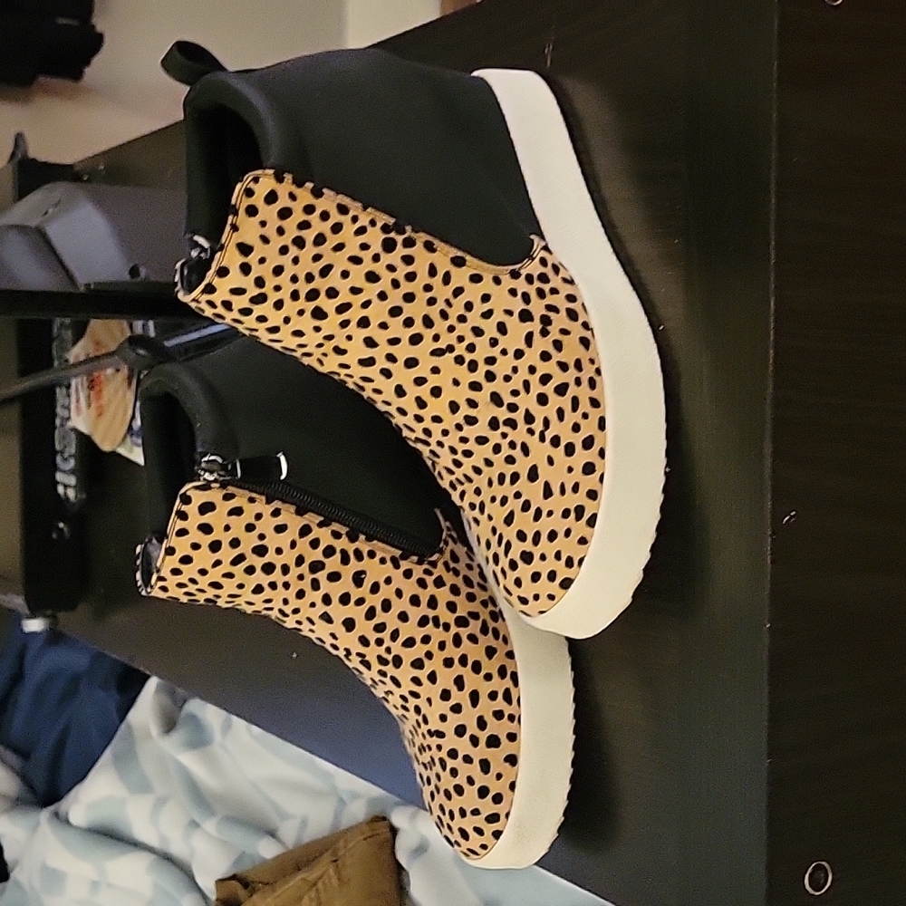 Wedge booties